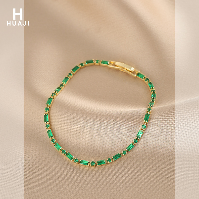 Floral Design Niche Design Jade Bracelet for Women, High-End 2024 New Vintage Light Luxury Emerald Exquisite Bracelet Trendy