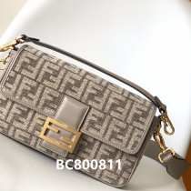 (In stock) 2024 new versatile trendy original womens clothes with logo