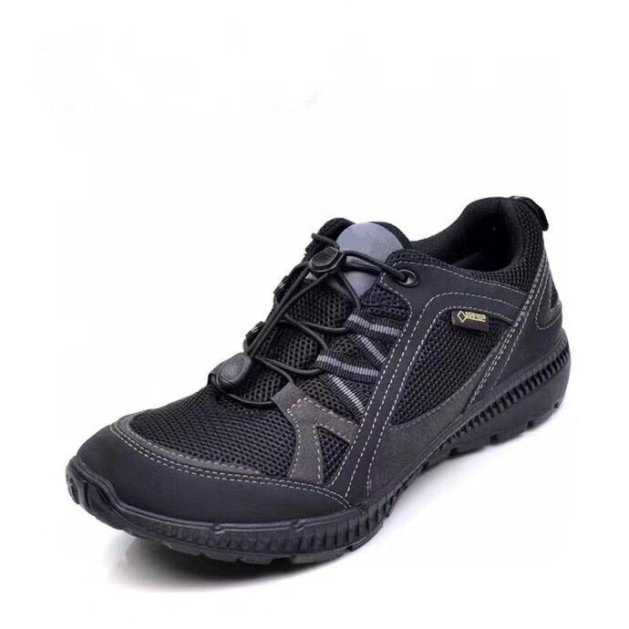 Denmark withdraws from the closing of the men's shoes new outdoor leisure breathable waterproof mesh shoes hot trendy trekking shoes