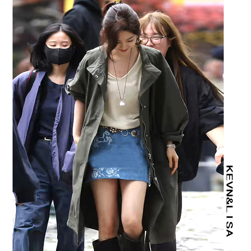 Zhang Ruonan and Shen Qianzhen's Same Style American Retro Workwear Trench Coat Windbreaker with a Cinched Waist and Loose Fit for Women