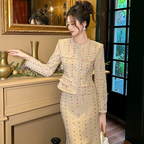 Комплект, юбка, осенний лонгслив, в стиле Шанель, с акцентом на бедрах