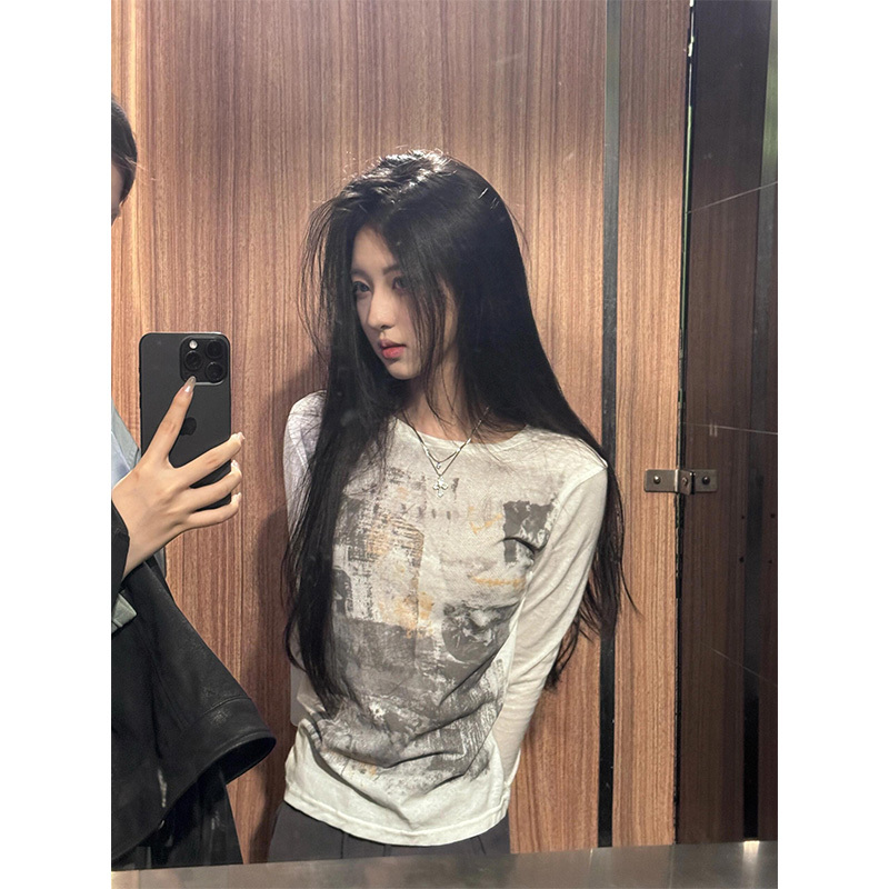American-Style Thin White T-Shirt for Women, Long-Sleeved, 2026 Summer New Casual Sun-Protective Clothing, Round-Neck Cover-Up, Slim-Fit Top American-Style Thin White T-Shirt for Women, Long-Sleeved, 2026 Summer New Casual Sun-Protective Clothing, Round-Neck Cover-Up, Slim-Fit Top