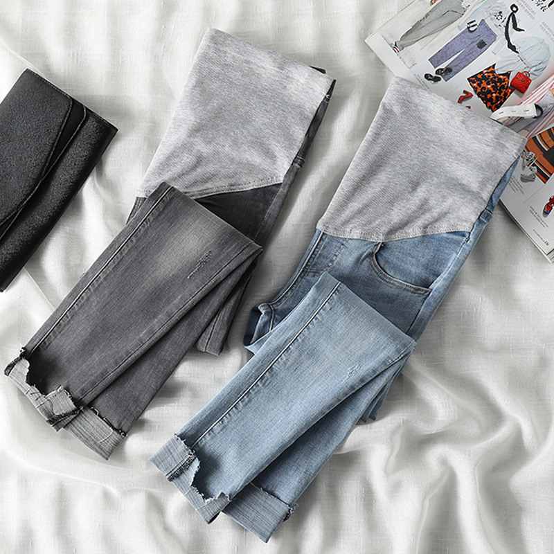 Pregnant women's jeans spring and autumn 2020 new summer decoration wear pregnant women's pants outside the skinny foot pencil