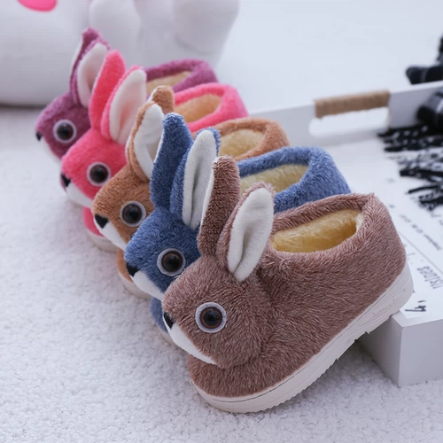 Зимние удерживающие тепло нескользящие детские демисезонные тапочки для мальчиков, мягкая подошва, 3 лет
