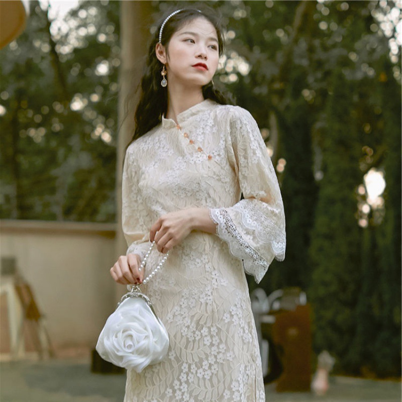 2021 spring and autumn Chinese literature new cheongsam modified version young long version temperament French retro dress