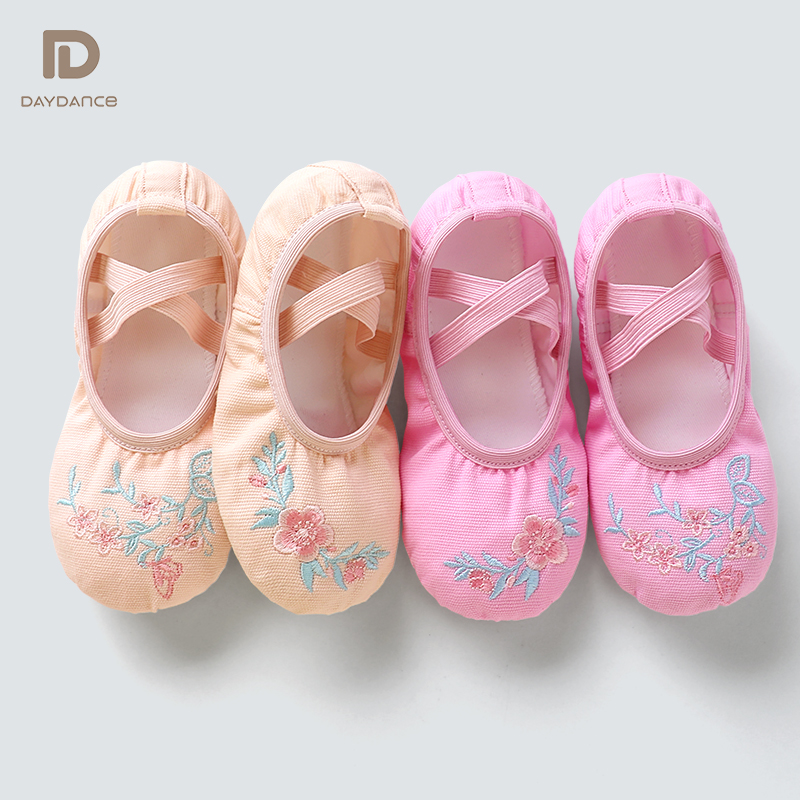 Dance Shoes Women Soft Bottom Children Hanfu Ancient Wind Embroidered Girl Dance Special China Classical Dance Practice Shoes Dance