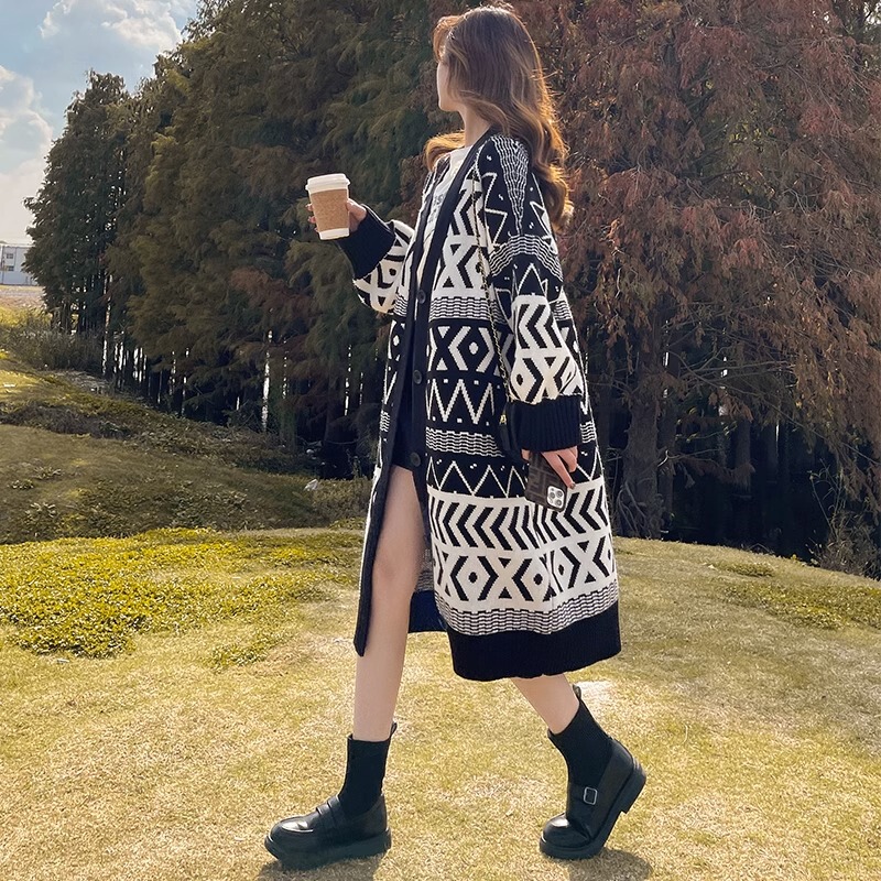 Autumn and Winter New Style Lazy Retro Pure Cashmere Knitted Cardigan for Women, Over-The-Knee Mid-Length Versatile Sweater Coat