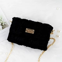 Черный квадратный набор материалов