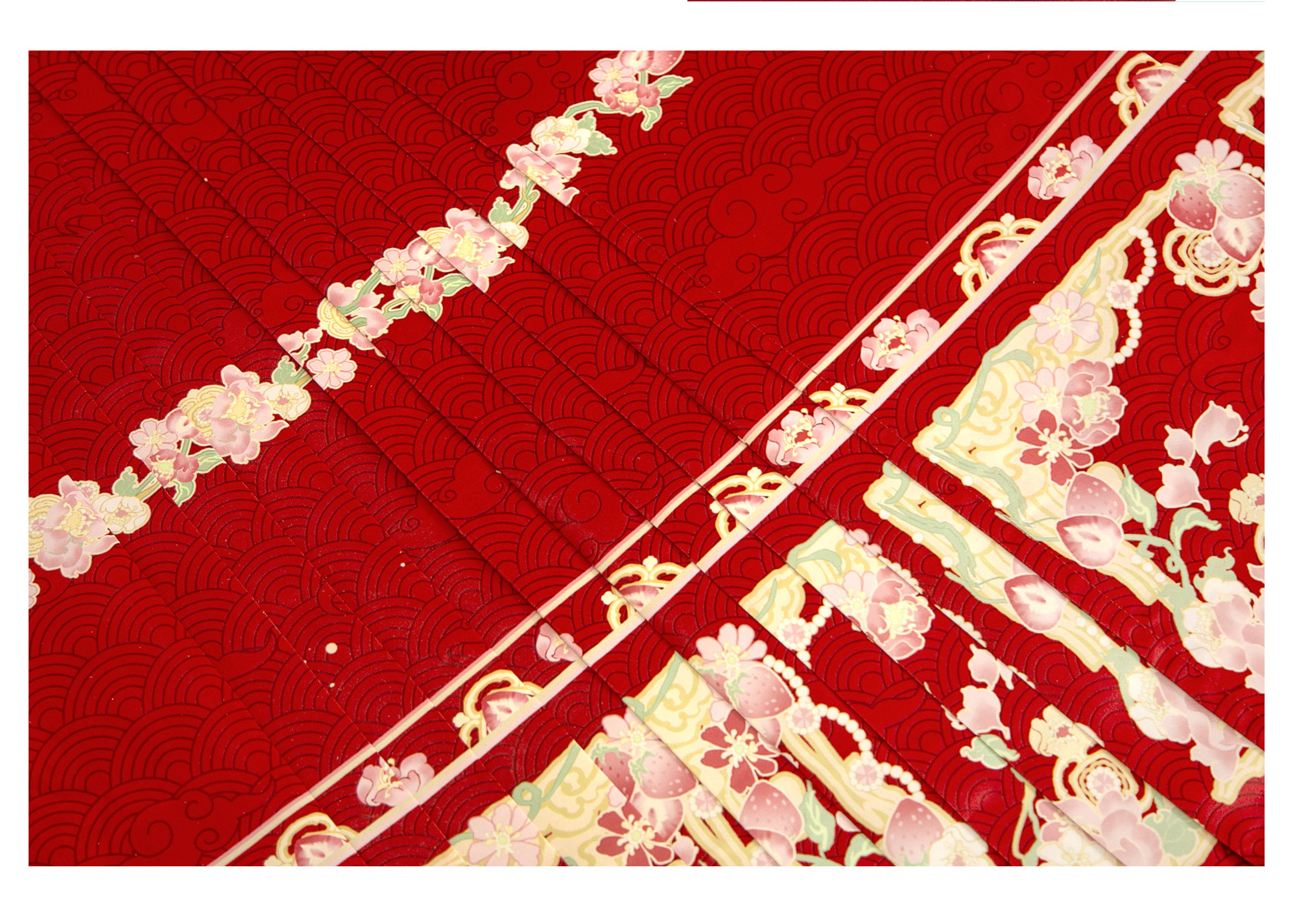 【中国直邮】荨茉乐淘淘 新款秋冬原创汉服明制加绒加厚马面裙 (红色合领补袍+米色立领+马面裙) S