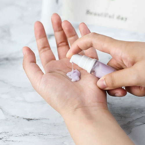 Портативная бутылка для путешествий, комплект для ухода за кожей, тональный крем, база под макияж, лосьон, распылитель, пробник