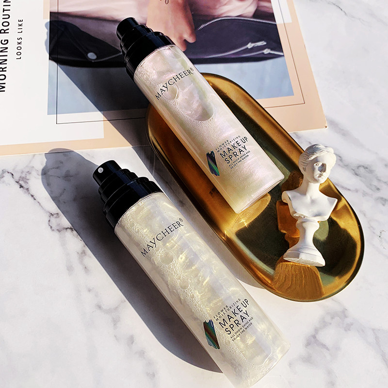 Tmall u first summer refreshing moisturizing fog surface makeup spray