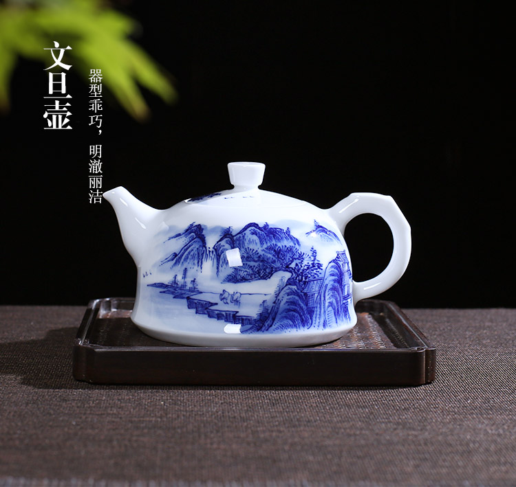 Jingdezhen porcelain painting landscape ceramic household one single pot with filter kung fu tea pot lid of blue and white porcelain bowl