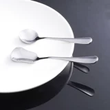 Сложная ложка из нержавеющей стали.