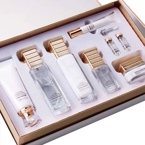 Набор лица четырех -летнего старого магазина увлажняющий костюм лицевой пептидный белок Cavine Cosmetics подлинный полный набор для ухода за людьми