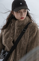 2022 new Korean version casual imitation otters rabbit fur straw jacket female short section thickened warm young hair sweater