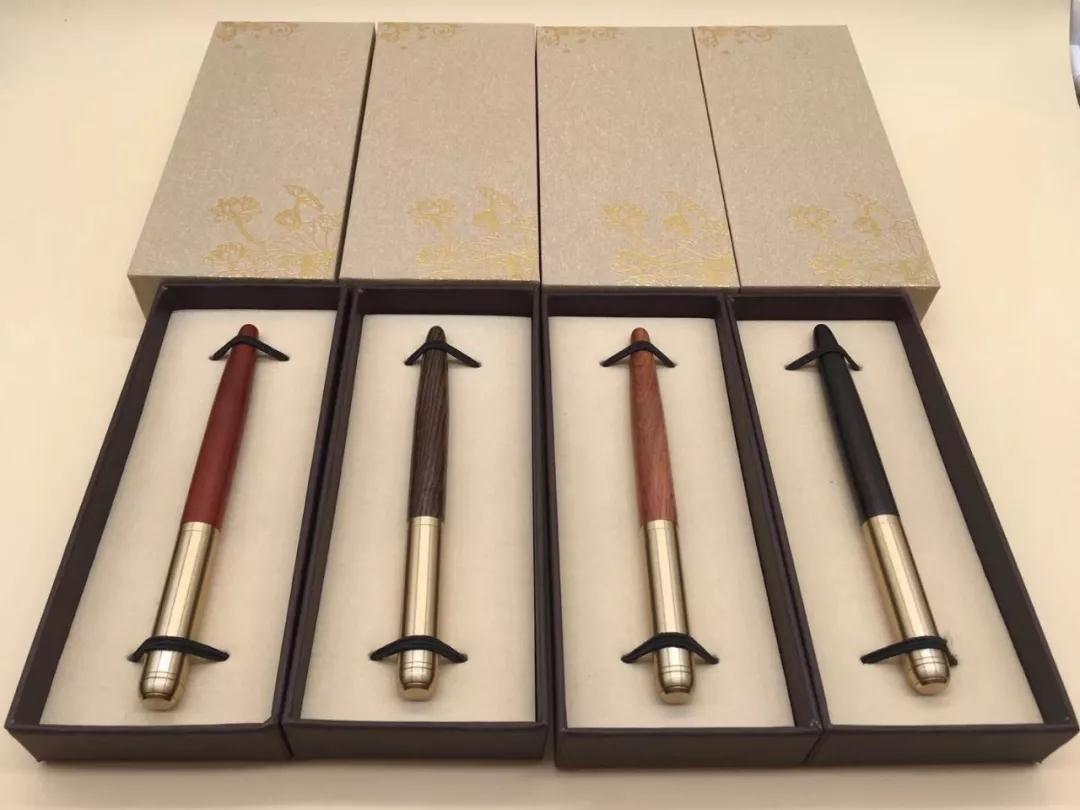 Artisan's Pen Sandalwood Signature Pen Metal Brass Pen Upscale Red Wood Business Office Supplies Men's Gift Pens
