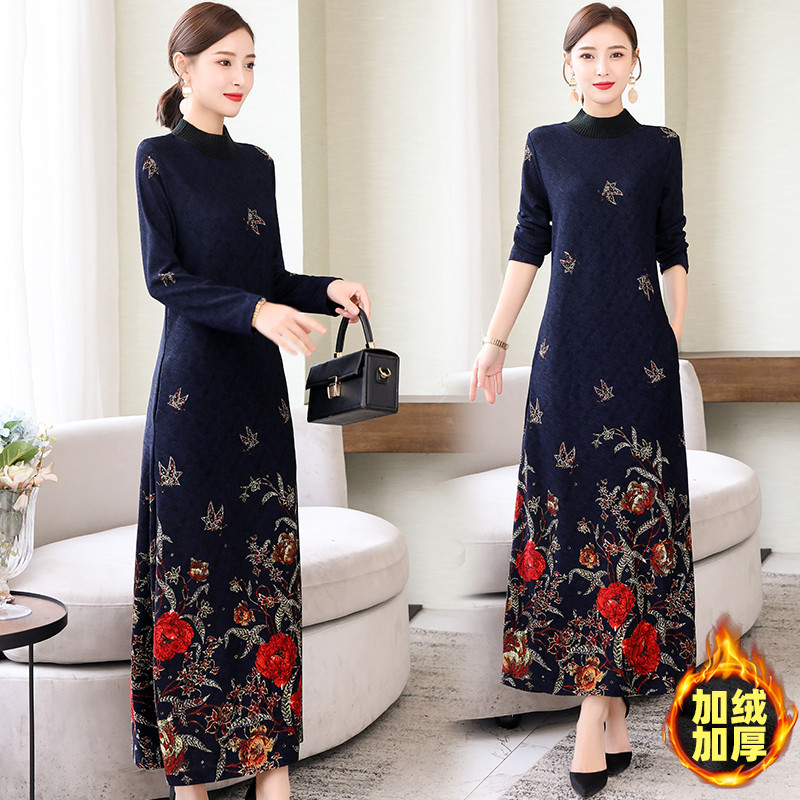 2022 Autumn Winter New Ladies' Lady Wide Middle Aged Mother Plus Suede Thicken for a long version of the dress