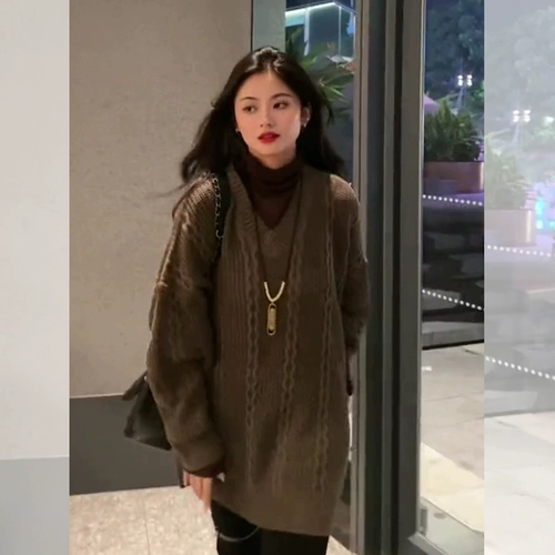 Трикотажный демисезонный короткий свитер, V-образный вырез, изысканный стиль, в корейском стиле, оверсайз