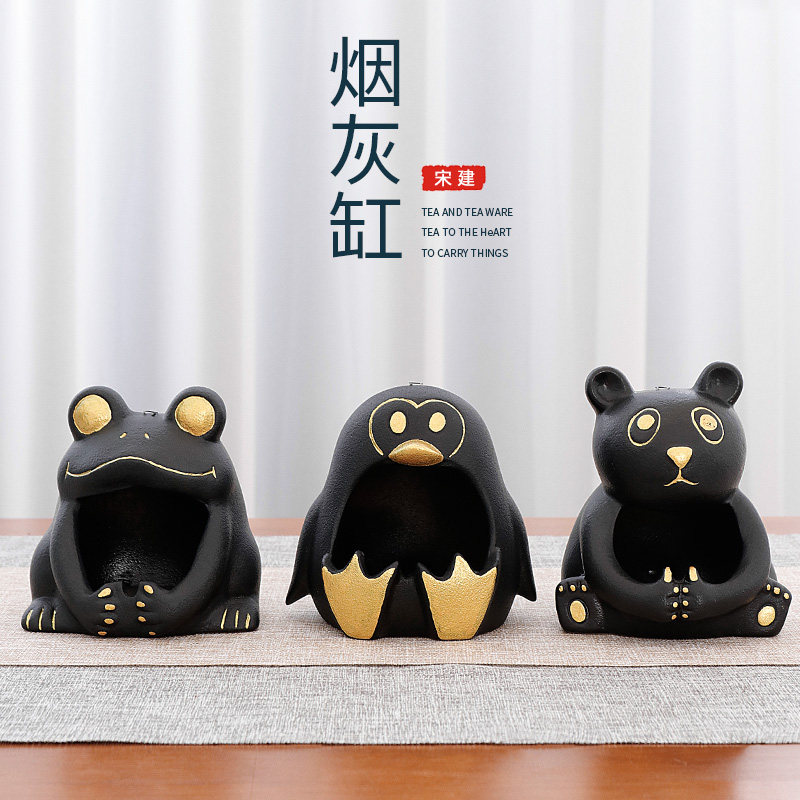 Black Pottery Smoking Ash Trays Creativity Cartoon Cute Little Bear Individuality Anti Fly Ash Trend On-board Brief Ceramic Tea Set Accessories