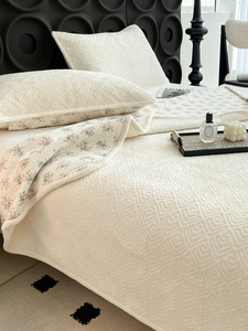 Double-Sided Available Milk Fiber Thickened Fall and Winter Bed Sheet Bedspread