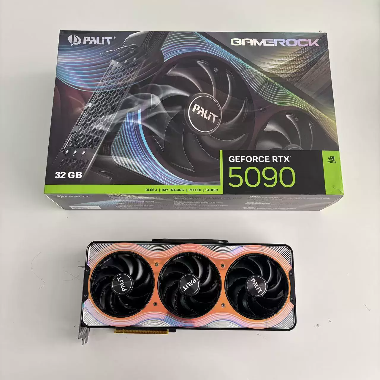 Видеокарта Tongde RTX5090 Phantom, 32 ГБ, неисправная для запчастей (с коробкой или без)