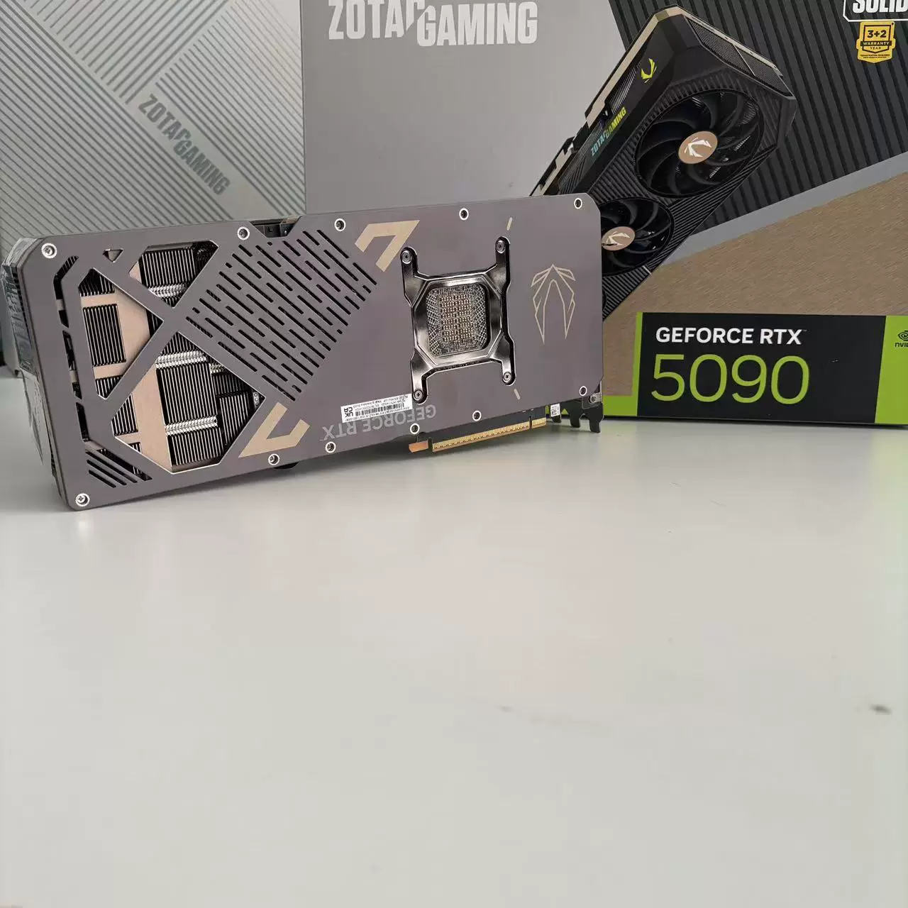 ZOTAC ZOTAC RTX5090 SOLID плохая графическая карта, корпус карты лом, материал платы 4090 плохая карта радиатор