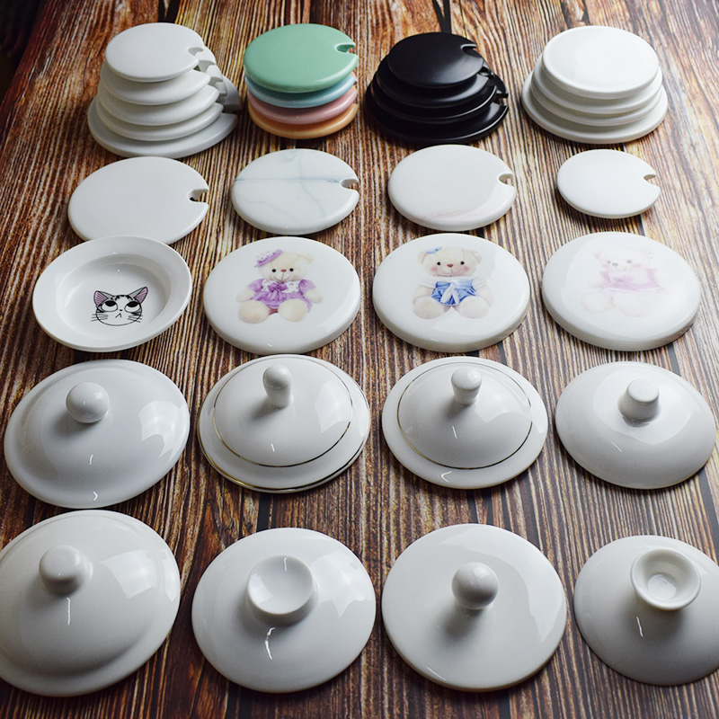 Mark ceramic cup, the lid perforated with glass parts, lovely large general dust bowl cover sheet sells cups