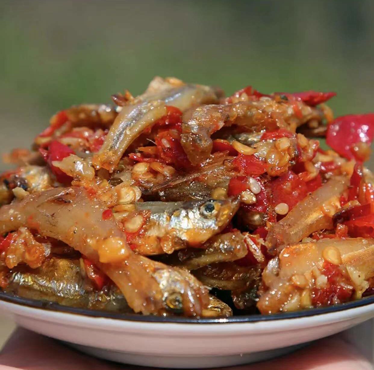 Bamboo fragrant floating food small turquoise chopped pepper small fish chili sauce 210 gr 1 bottle tasty full of appetizers