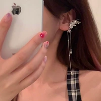 Ангелский ушной клип [правое ухо]