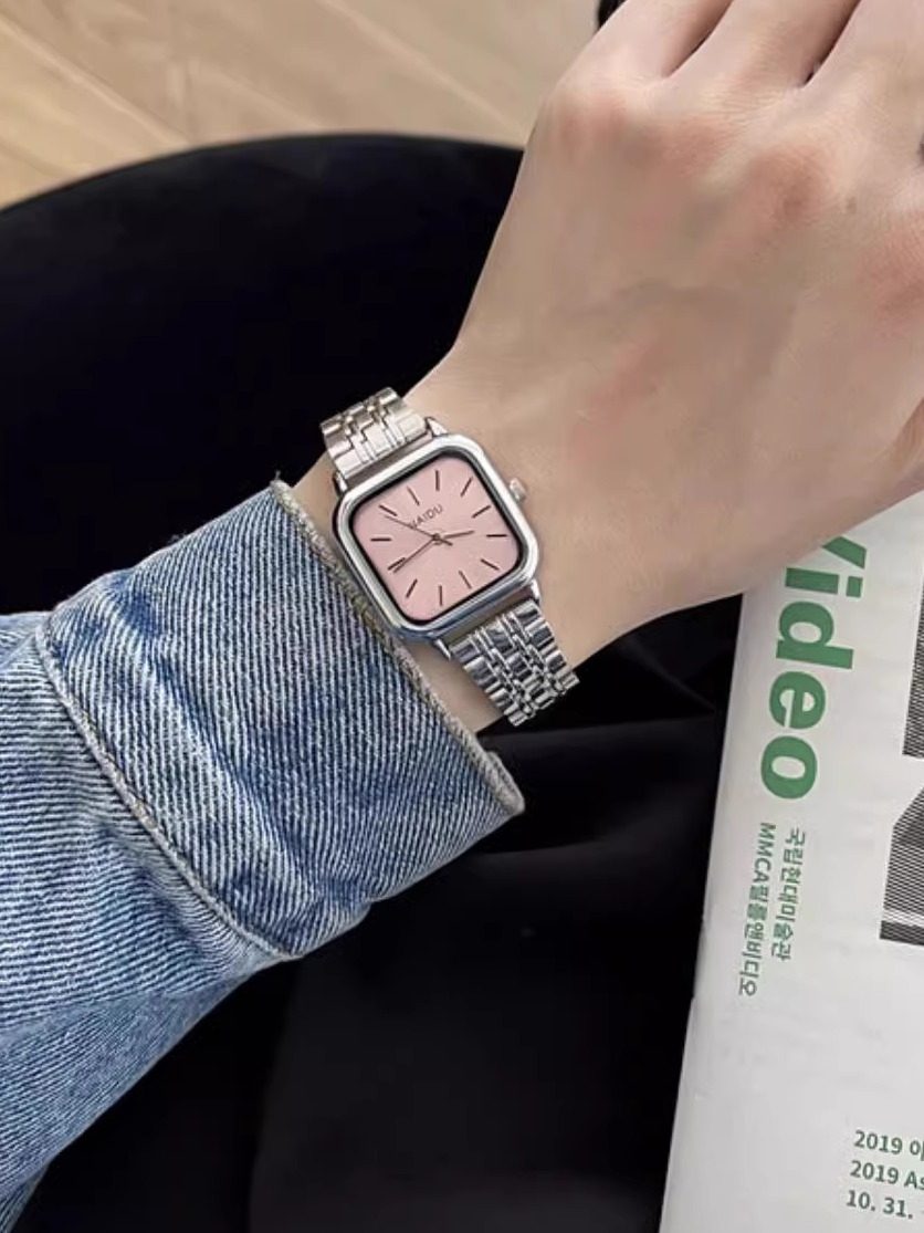 ins Korean Style Cool Watch for Women 2025 New Niche Light Luxury Retro Simple Elegant Ladies Mechanical Watch