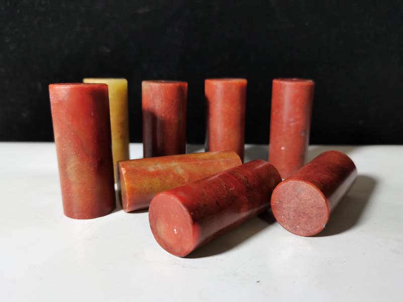 Zhejiang Redstone India Stone Round Chapter 1 5 * 5 octopus name Calligraphy Gold Stone Seal Engraving Antique Collection