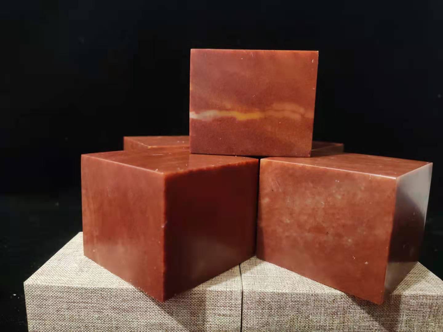 6*6*6 Sushi Zhejiang Ruby Stamp Seal Code of Golden Stone Cartoon Stone Seal Collection