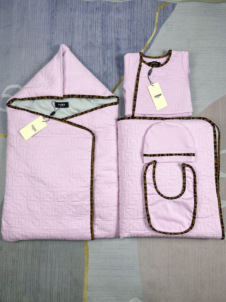 2022 - European and American baby light luxury baby cotton and dress baby cotton - jacket clothes for sleeping bag quilt suit