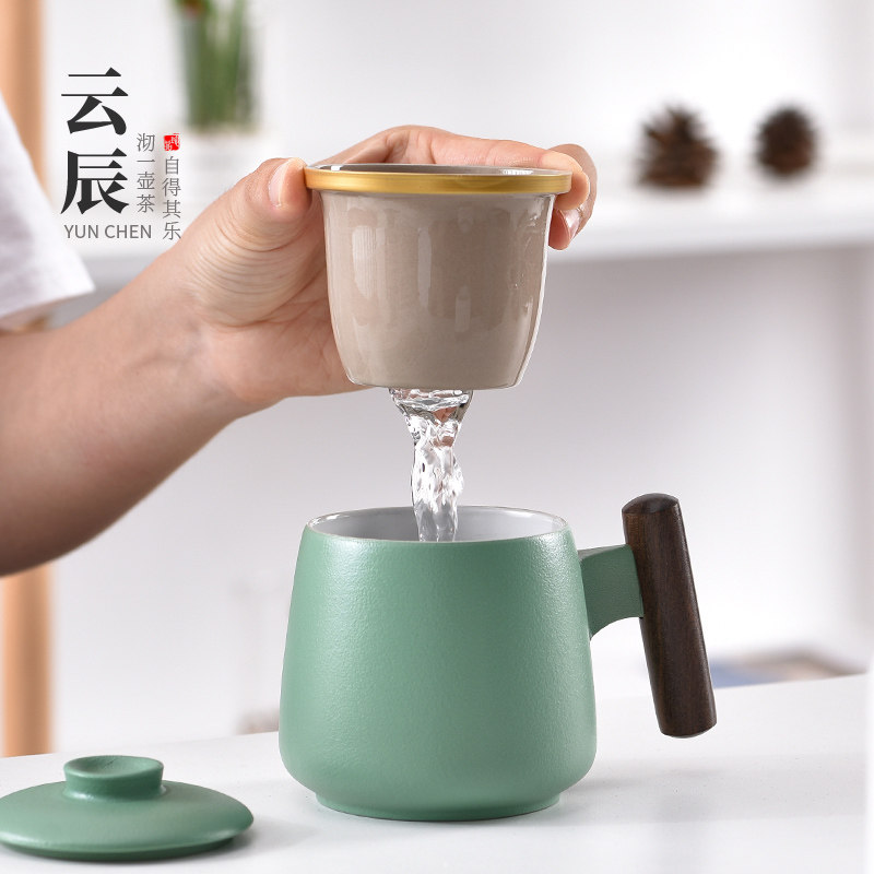 云辰 陶瓷木柄过滤带盖马克杯 天猫优惠券折后￥24包邮（￥34-10）多色可选