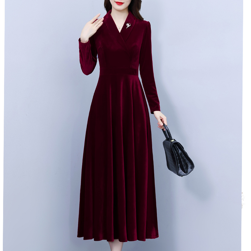 Mother-In-Law's Wedding Banquet Outfit 2026 New Velvet Dress Wedding Mother's Dress High-End Light Luxury with a Sense of Sophistication Mother-In-Law's Wedding Banquet Outfit 2026 New Velvet Dress Wedding Mother's Dress High-End Light Luxury with a Sense of Sophistication