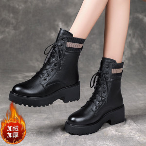 秋冬新款靴子女粗跟厚底英伦风马丁靴女