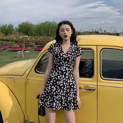 Suitable for hip big legs thick floral skirt large size female summer fat mm belly covered waist slim small Daisy retro dress