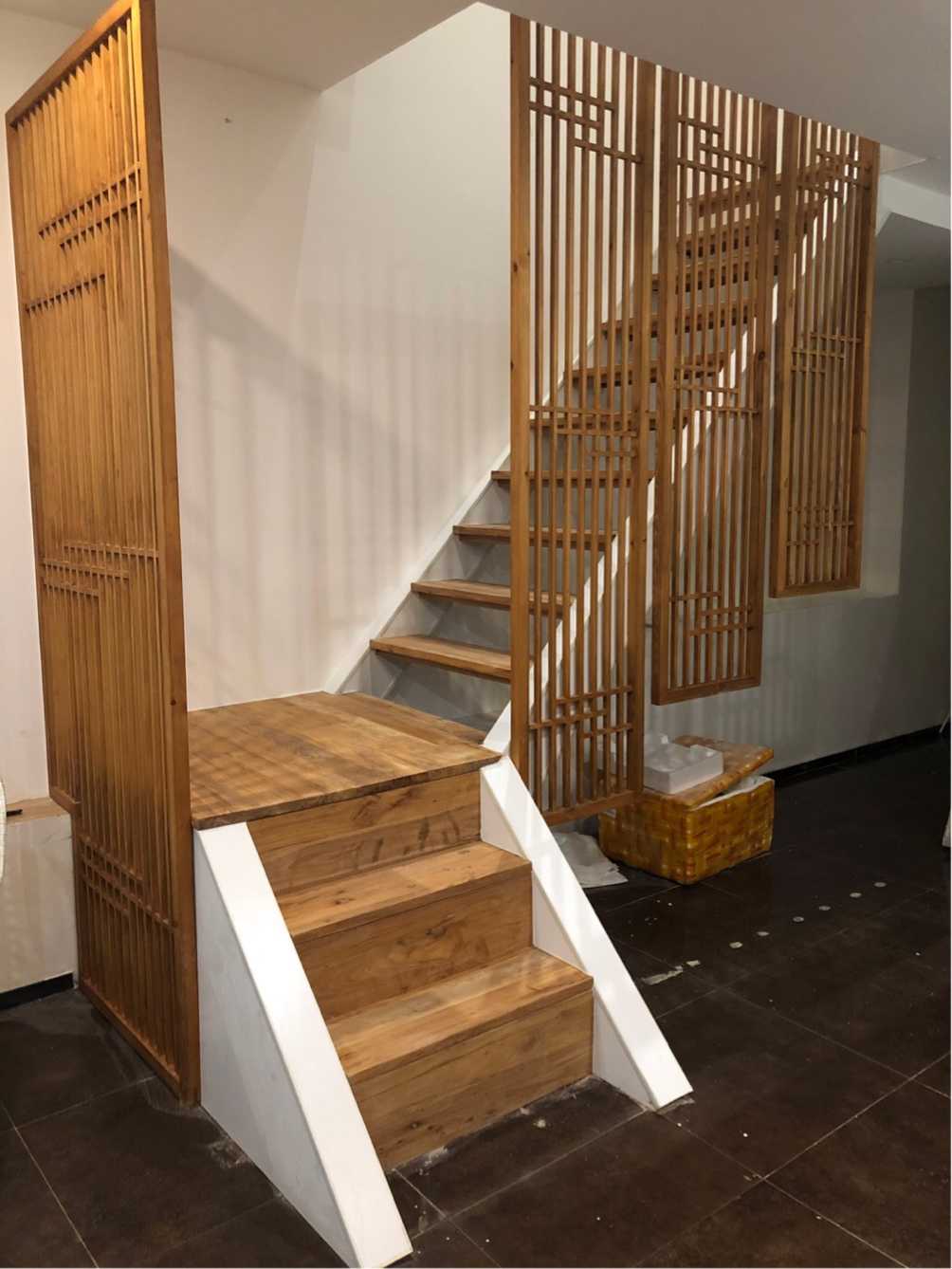 Staircase Tread Board Old Elm Wood Solid Wood Log Penthouse Villa Stairway Armrest Upright column Upright Plate wall panels Full house Custom-Taobao