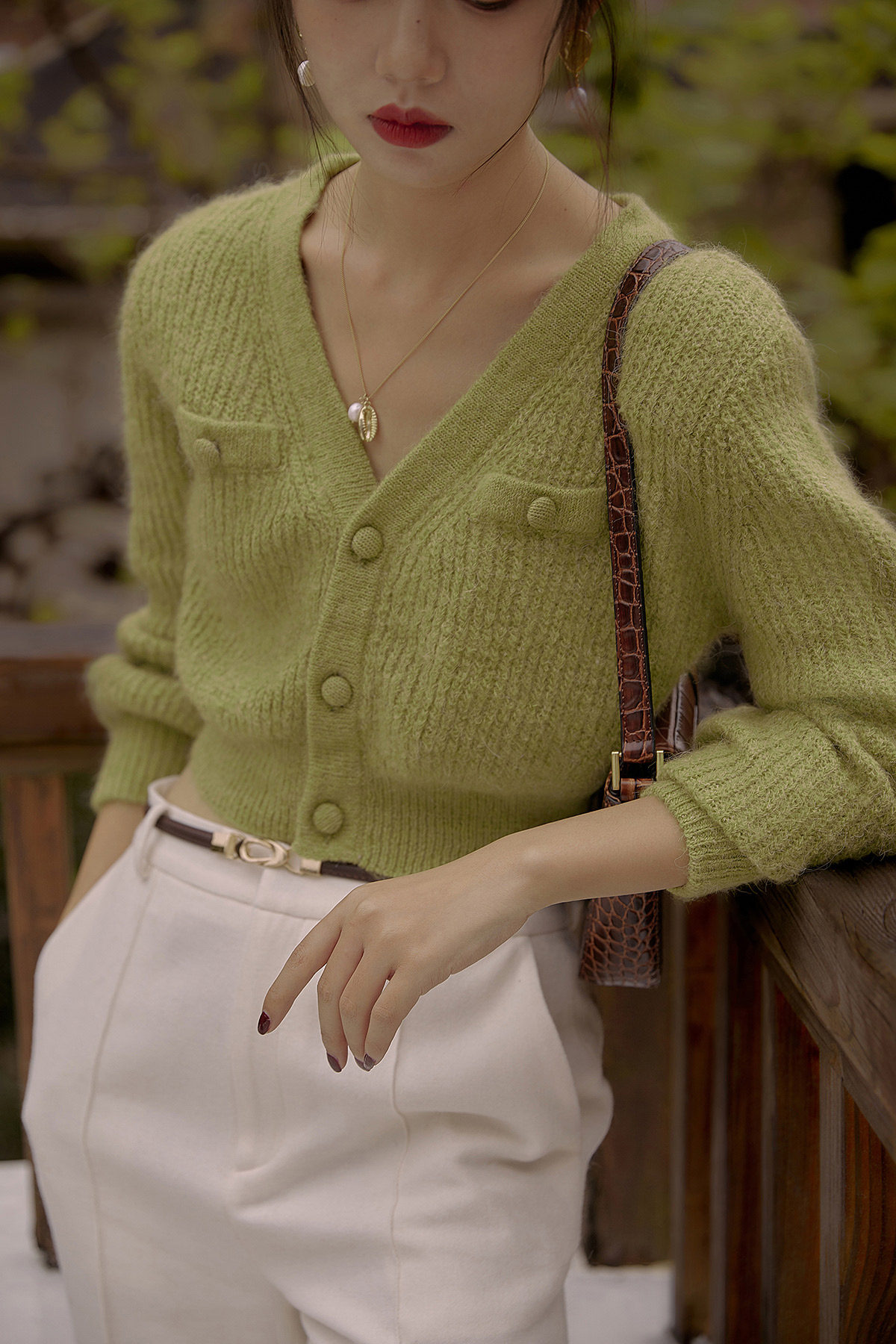 Cardiovert sweater jacket Women's spring new 2022 Burst Cashmere Knitted Retro Style Spring Autumn Short blouses-Taobao