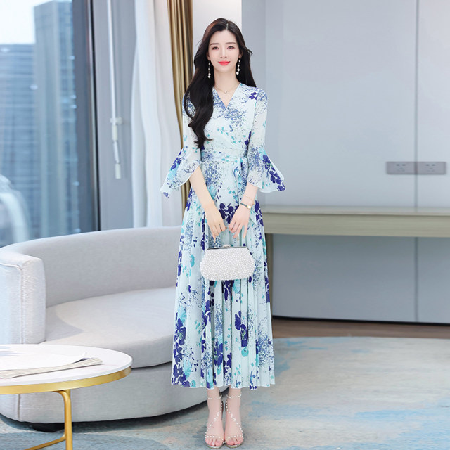 High-end chiffon dress women's summer 2022 new spring and autumn foreign temperament fashion middle-aged mother explosion style long skirt