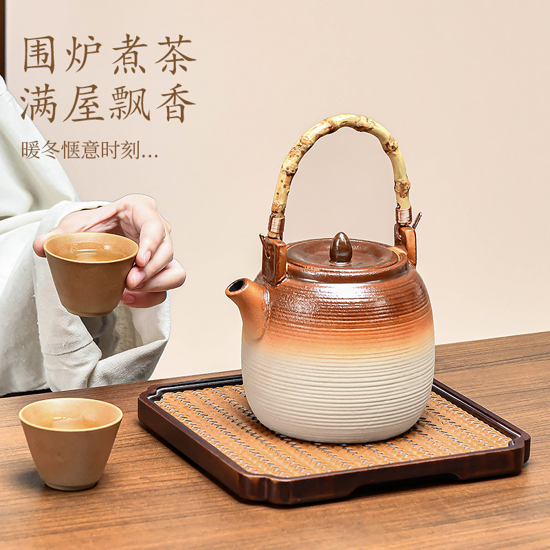 Winter Tea Brewing Set for Home Use, Including a Ceramic Pot for Dry Roasting and Making Milk Tea, a Pot with a Handle, and a Complete Set of Indoor Utensils