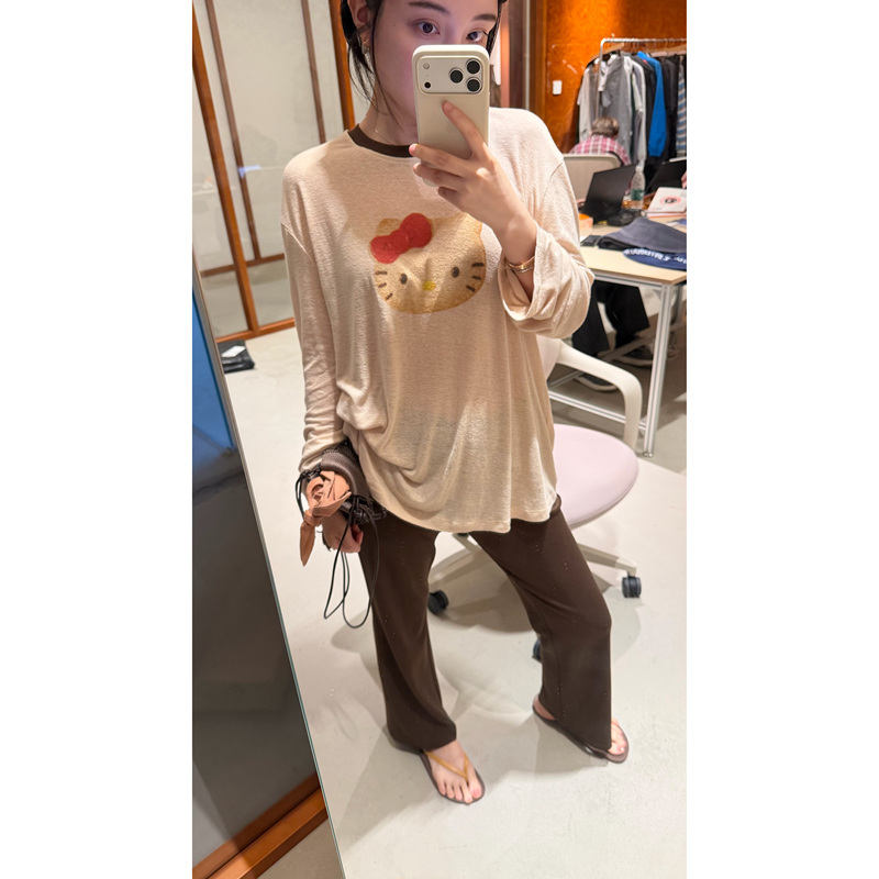 【Neck and Neck】"Wonderful Cat Kt" 2026 New Cartoon Long-Sleeved T-Shirt Base Shirt for Women 【Neck and Neck】"Wonderful Cat Kt" 2026 New Cartoon Long-Sleeved T-Shirt Base Shirt for Women