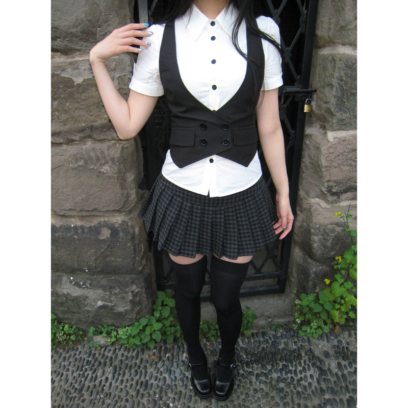 Lace Gray | Double-Breasted Vest, Vintage Gothic Style, Black, Waist-Cinching, Adjustable, Super Versatile.