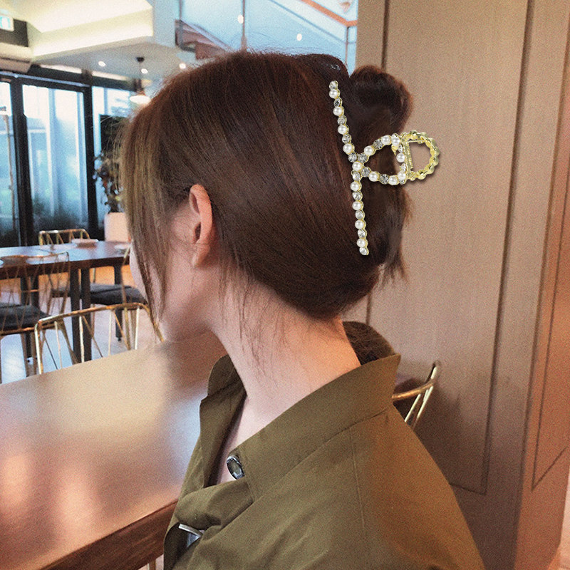 Hairpin back head clip headdress grab clip female Korean simple net red pearl hair card large hair multi-shark clip