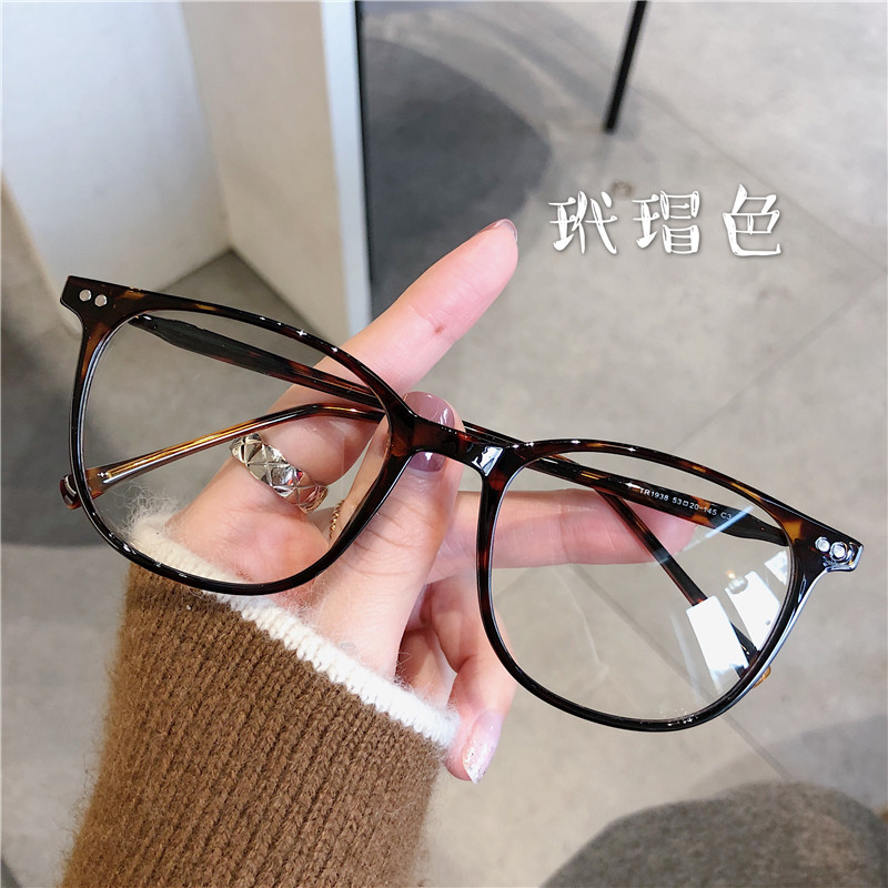 Ultra-light TR glasses frame female Internet celebrity with the same style can be matched with Korean version trendy tortoiseshell color little red book plain face boy