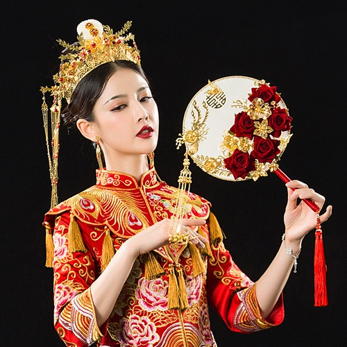 Свадебная церемония невесты из букета китайского древнего бриза фанаты Xiuhe Service Fanmade Fan Diy Material Satch