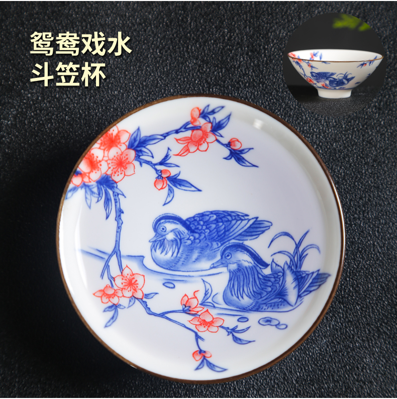 Ceramic blue and white single hand - made master kung fu small tea cups tea cup, perfectly playable cup sample tea cup bowl