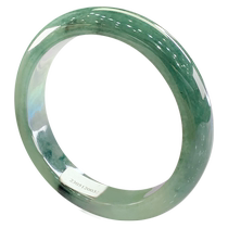 Light words picking up Myanmars natural A-grade jade floating green flowers like a deep forest on the wrist delicate jade bracelet