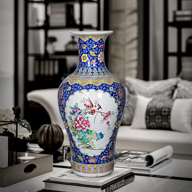 Antique collection jingdezhen ceramics enamel Antique hand - made enamel vase painting of flowers and great place to live in the living room