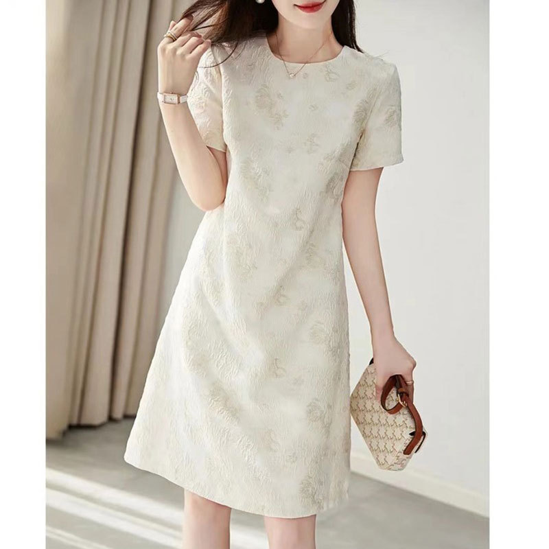 Bargain on a High-End French Original Brand Dress with Cut Tags, Elegant Jacquard Dress for Women, Waist-Cinching, Short-Sleeved A-Line Dress Bargain on a High-End French Original Brand Dress with Cut Tags, Elegant Jacquard Dress for Women, Waist-Cinching, Short-Sleeved A-Line Dress